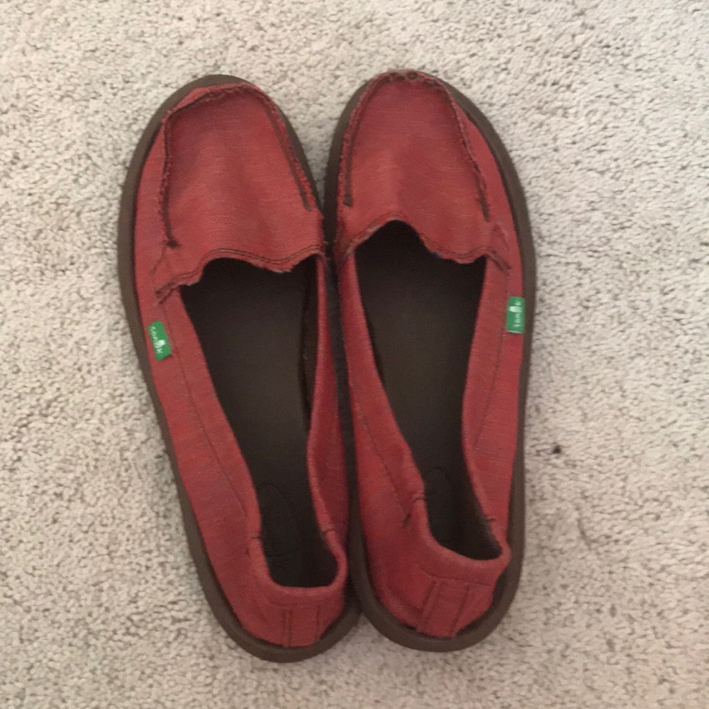 Sanuk women’s red shoes size 8 like new worn once
